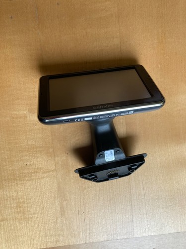 Used garmin sat nav - up!,