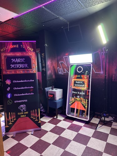 Magic mirror photobooth - magic,