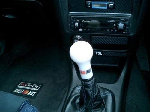 Ralliart white shift - shift, knob