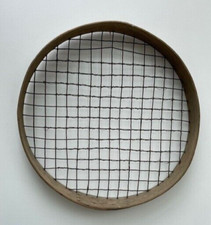 Pre-loved 62 x 60.5 x 9 cm Wooden Potato Sieve