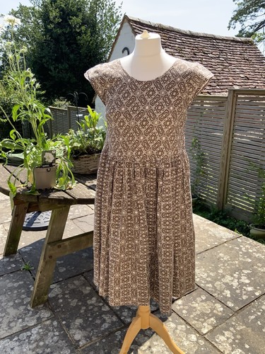 Cabbages roses dress in - roses, size