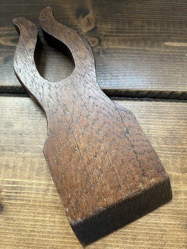 Vintage wooden boot - pull, /