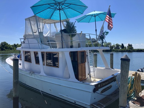 1983 34ft marine - marine, trader