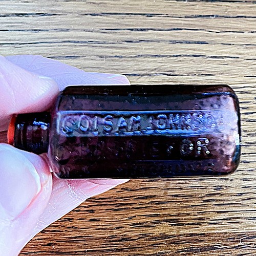 Vintage purple bottle 1852 col - purple,