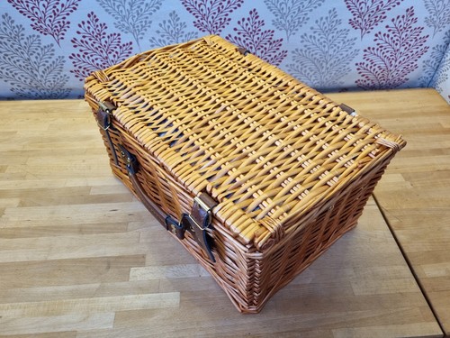 Small traditional wicker - small,