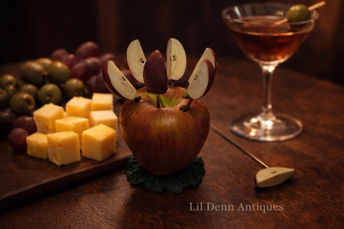 Vintage 1950s apple - vintage,