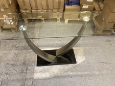 Glass, Chrome & piano Black