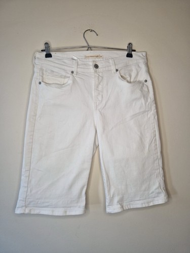 Levi white denim shorts - white,