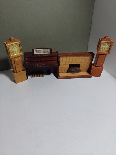 Dolls house 16th scale - dolls, 1/16th