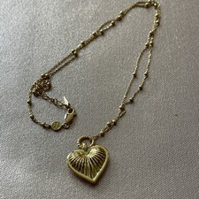 RIDGE HEART CHARM PENDANT