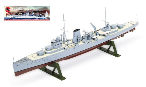 Model ship assemble - assemble,