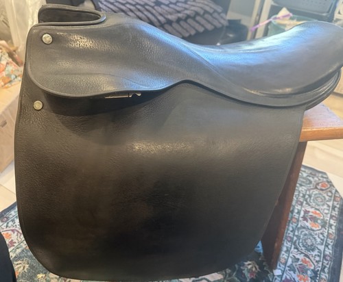 Barnsby cutback leather saddle - barnsby,