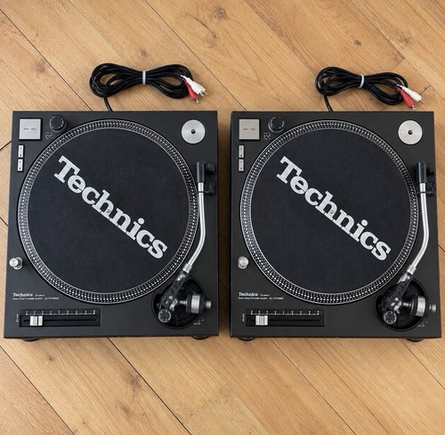 Technics turntables - ,