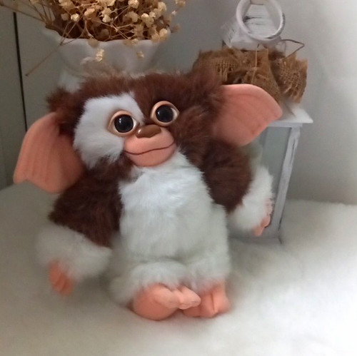 Very cute applause - very, gremlins