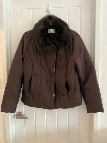 Precis petite brown boxy - uk, 12