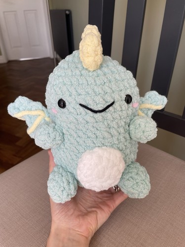 Sparkly dragon amigurumi - dragon,