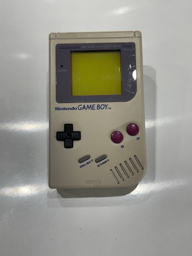 Original gameboy faulty works - gameboy,