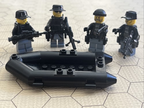Four lego black ops swat - lego,