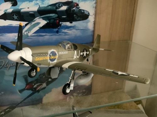Hobbymaster ha8509 51b - hobbymaster, p-51b