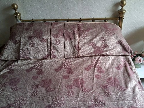 Sanderson exclusive kingsize - exclusive.,