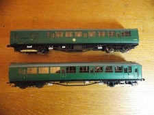 HORNBY R3162 SR 2-BIL 2-CAR EMU in BR Green Livery. OO Gauge