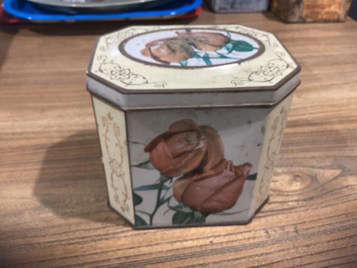Vintage tin robert tea - robert, co.
