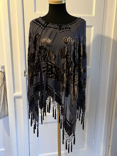 Jayley devore velvet cape - jayley,