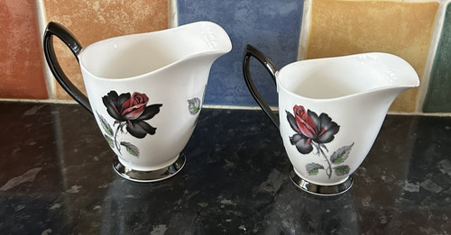 Bone china milk - bone,