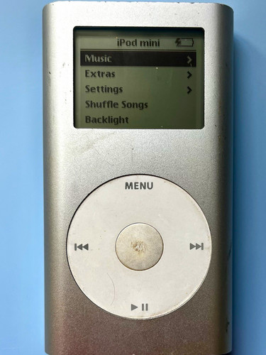 Apple ipod nano 1st generation - apple,