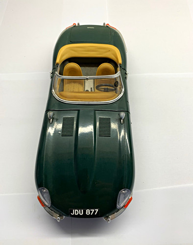 Bburago jaguar type 18 - e-type, 1:18