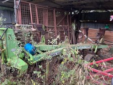 Dowdswell 4 furrow reversible