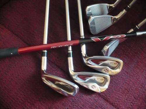 Wilson staff di9 iron - +,