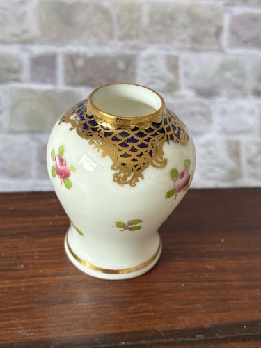 Dolls house miniature - dolls,