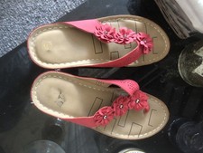 Red Toe Post Sandals Size 6