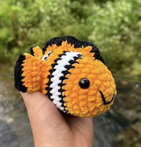 Crochet clownfish amigurumi - crochet, clownfish/
