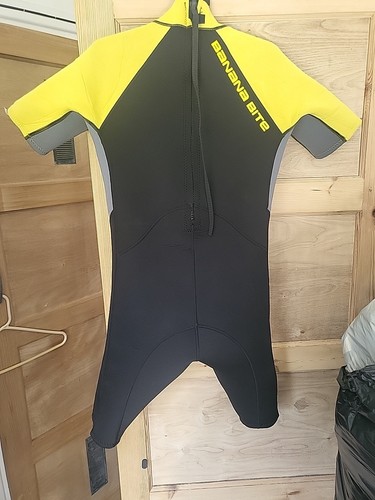 Banana bite mens shortie - bite,