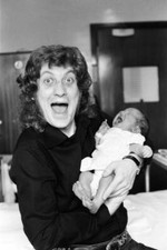 Noddy Holder with his daughter