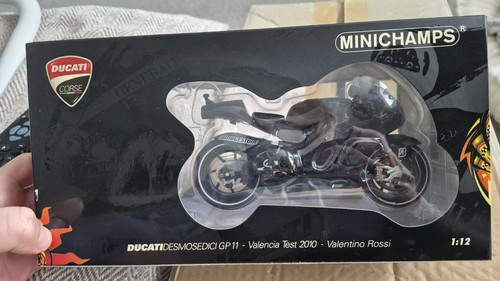 Minichamps 12 - vr,