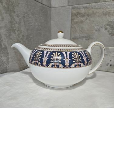 Wedgewood beresford teapot - beresford,