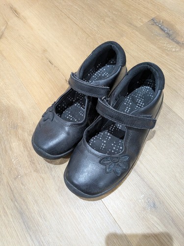Size 5 black leather - size,