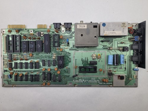 Commodore motherboard - 64,