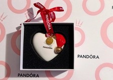 Pandora 2025 White Heart With