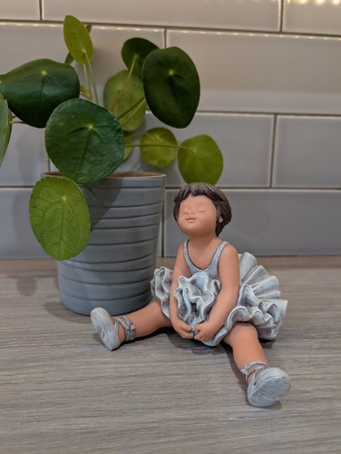 Nadal studio pottery sitting - pottery,