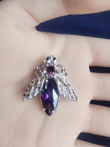 Sparkling zircon bug - , brooch's