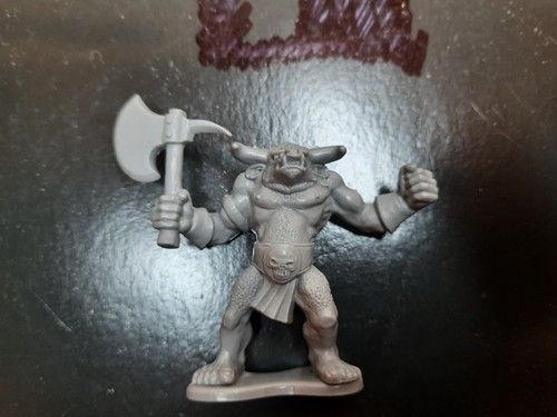 Minotaur plastic warhammer - plastic,