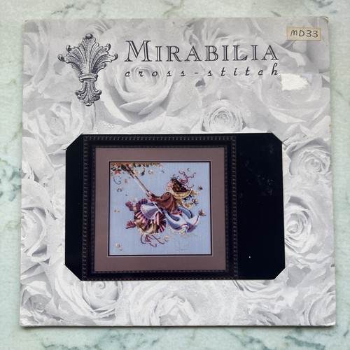 Mirabilia touching the autumn - mirabilia,