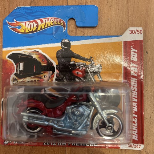 Hot wheels short - hot,