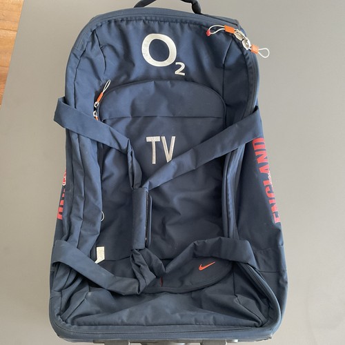England rugby player issue - england,