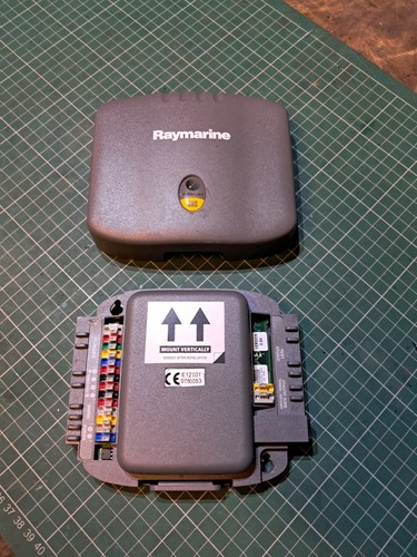 Raymarine raytheon - (raytheon, /