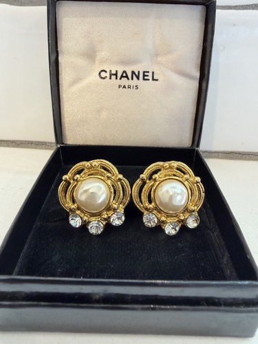 Vintage authentic chanel faux - chanel,